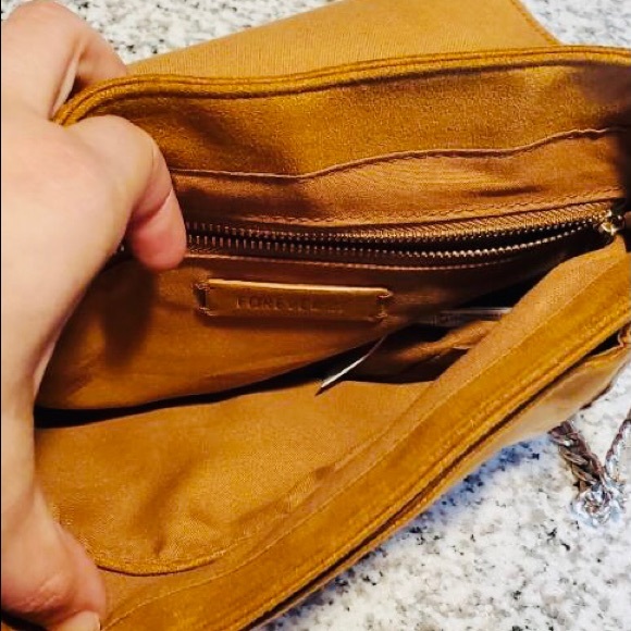 Forever 21 Brown suede-like cross-body bag - Picture 7 of 7